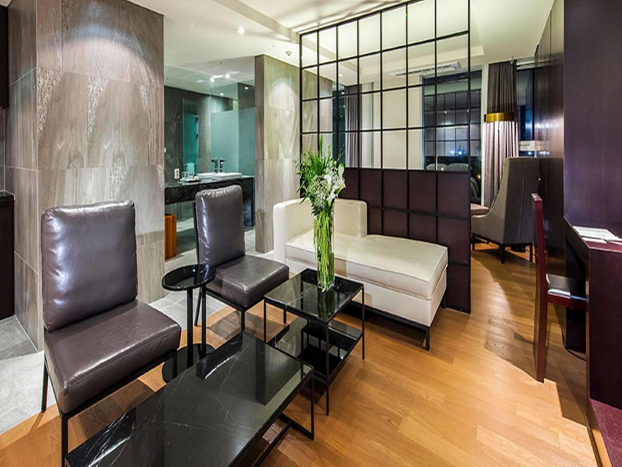 Brown Suites Hotel And Resort Τζέτζου Εξωτερικό φωτογραφία